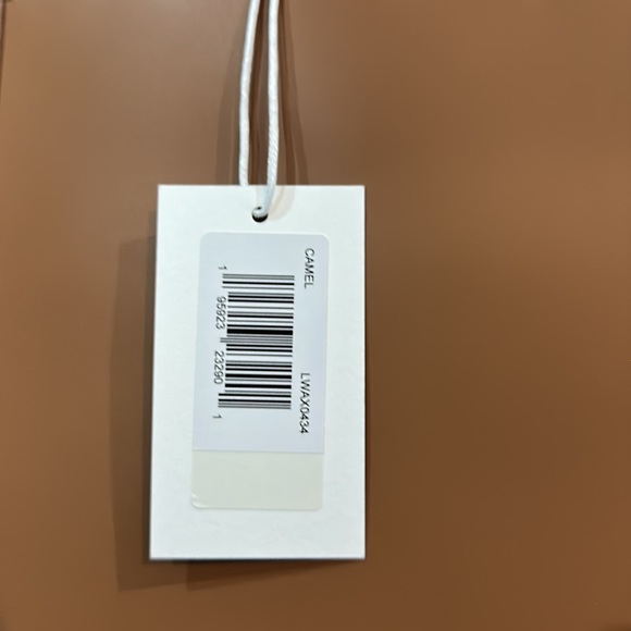 🔥🔥🔥NEW Frame Le Signature Leather Tote - Picture 10 of 15